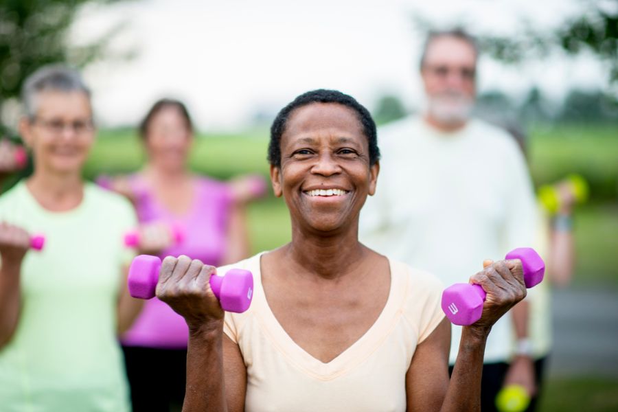 <H1>Quais exercícios ajudam a controlar sintomas da menopausa?<H1>